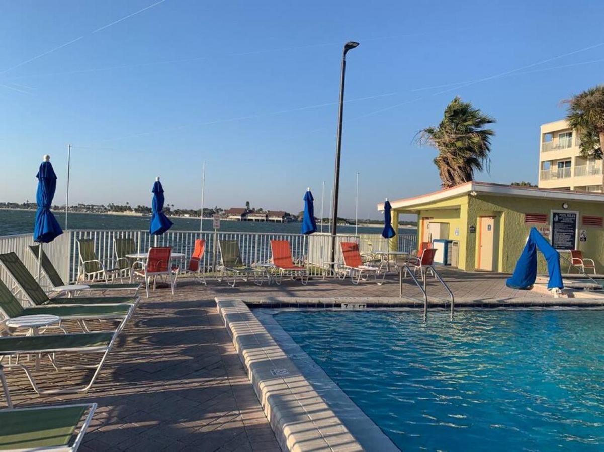 Bay Views From Your Balcony Beach Resort Tampa Exteriör bild