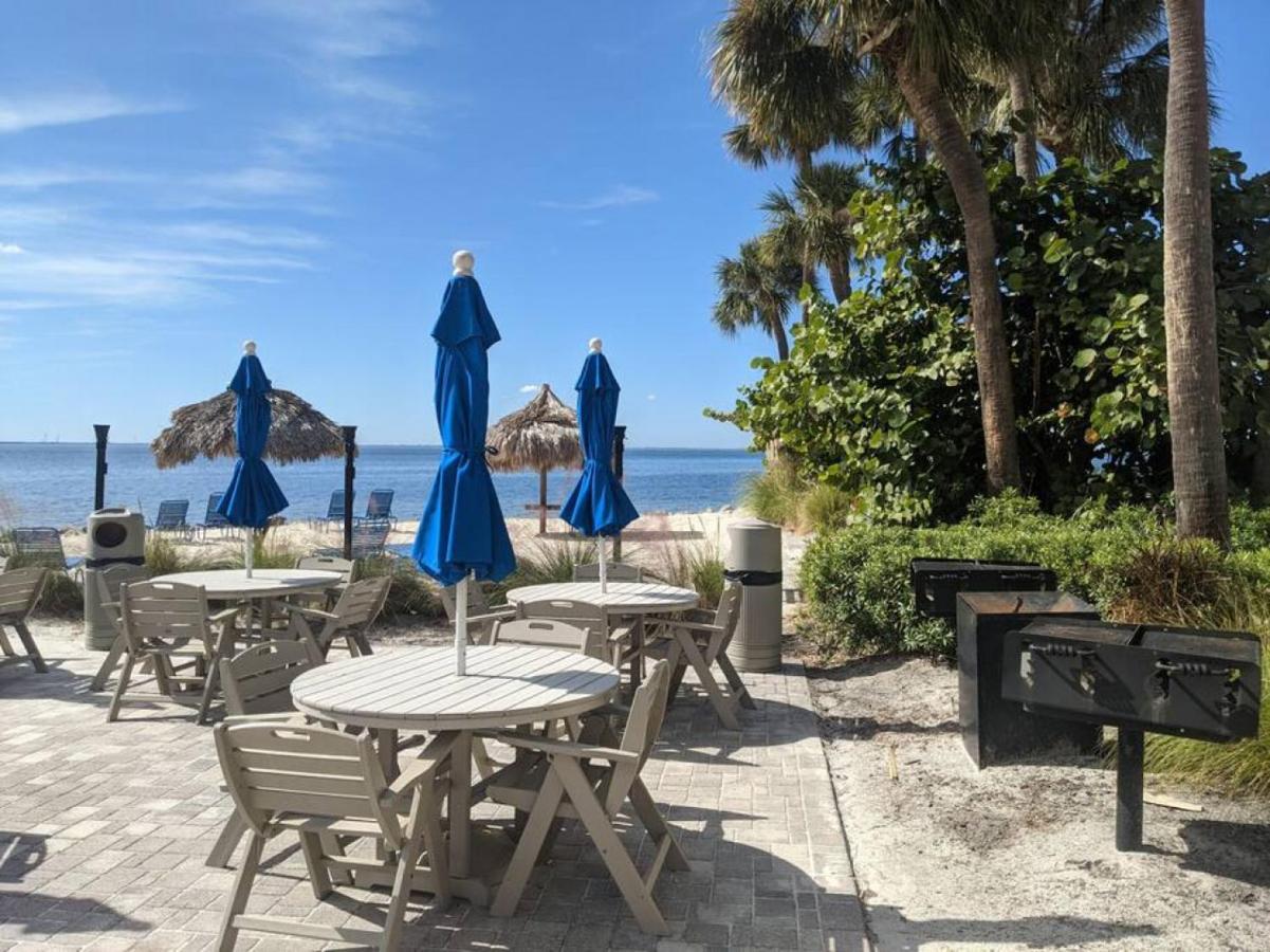 Bay Views From Your Balcony Beach Resort Tampa Exteriör bild