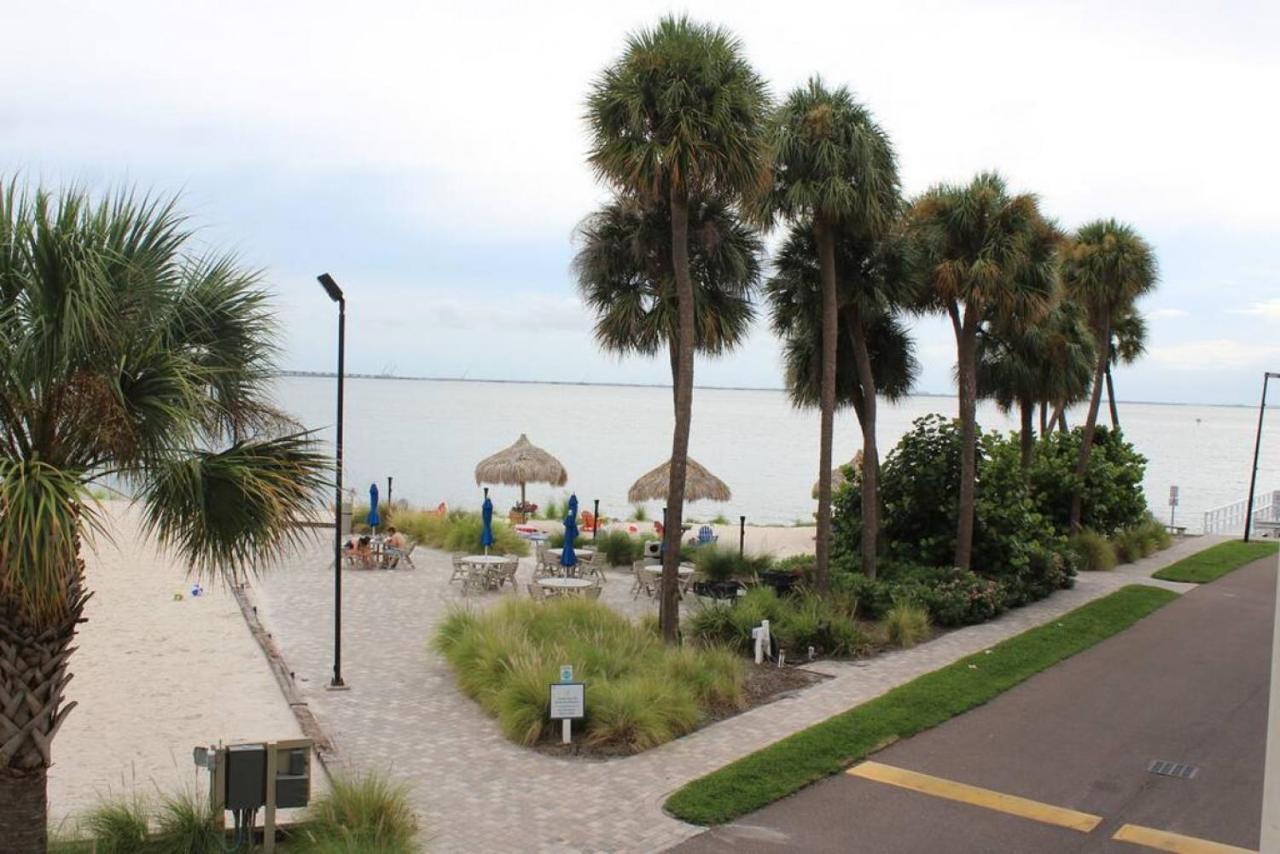 Bay Views From Your Balcony Beach Resort Tampa Exteriör bild