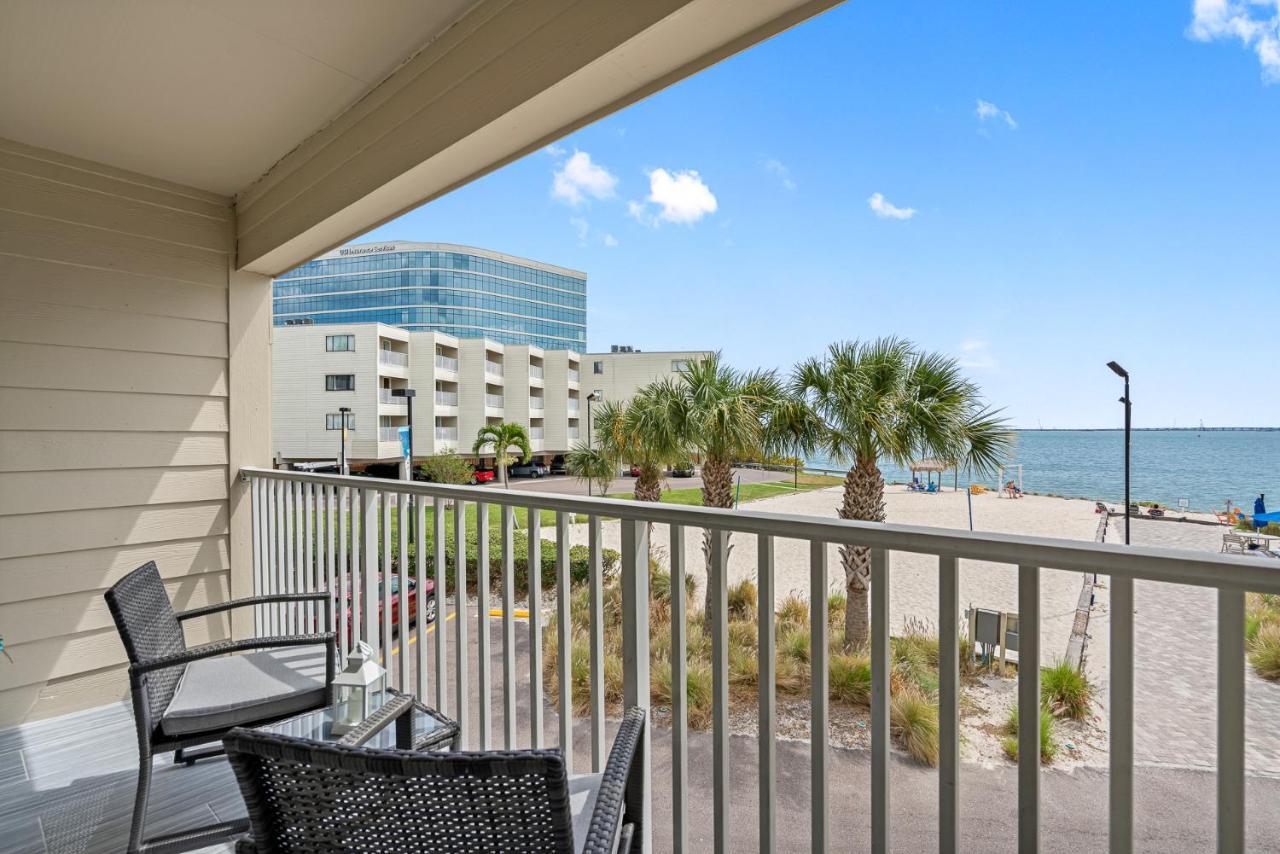 Bay Views From Your Balcony Beach Resort Tampa Exteriör bild
