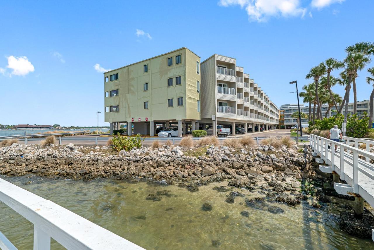 Bay Views From Your Balcony Beach Resort Tampa Exteriör bild