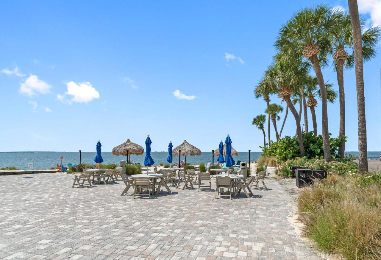 Bay Views From Your Balcony Beach Resort Tampa Exteriör bild